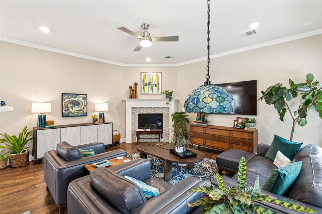 2511 Cathedral Drive