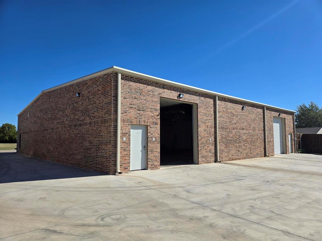 Validus Add - Commercial Lease