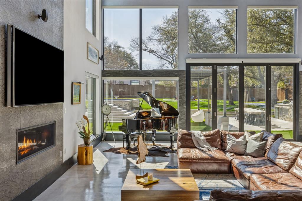 Strong & Crossen - Residential