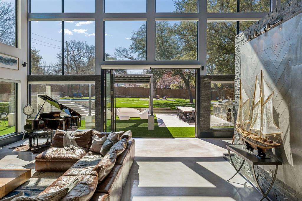 Strong & Crossen - Residential