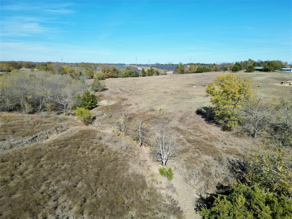 A 137 H S Bennett Survey - Land