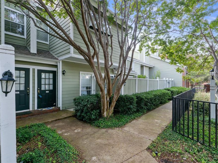 Dream Condo for Lease in North Dallas, Plano ISD!
Welcome home to a fantastic, fully furnished and move-in ready condo, perfectly situated in the highly sought-after Bent Trail Townhomes community in North Dallas. This beautiful 2-bedroom, 1-bath unit offers an incredible, turnkey opportunity for upscale living within the top-rated Plano ISD boundaries.
Step inside to a light-filled, open-concept floor plan featuring decorative lighting and modern luxury vinyl plank flooring throughout. The spacious living area, complete with a cozy decorative fireplace, flows seamlessly to your private balcony—ideal for morning coffee or evening relaxation. The gourmet kitchen is a chef's delight, boasting ample counter space and high-end appliances including a dishwasher, electric range, microwave, refrigerator, and in-unit washer and dryer.
As a resident, you'll enjoy access to fantastic common features, including a sparkling community pool and plenty of guest parking. The unit includes a private garage space and a covered parking spot, totaling two vehicles allowed. Location is key: you'll be minutes from major highways, premier shopping, and dining options, making this a commuter’s dream. Water, Trash, and Sewer are included in the rent. This is an ideal investment opportunity for a lock-and-leave lifestyle.
Schedule your showing today and bring your suitcase—your new home awaits!