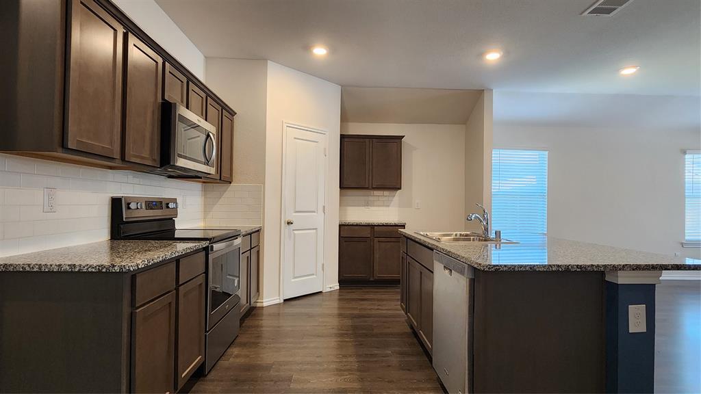 Magnolia Ph 5 - Residential Lease