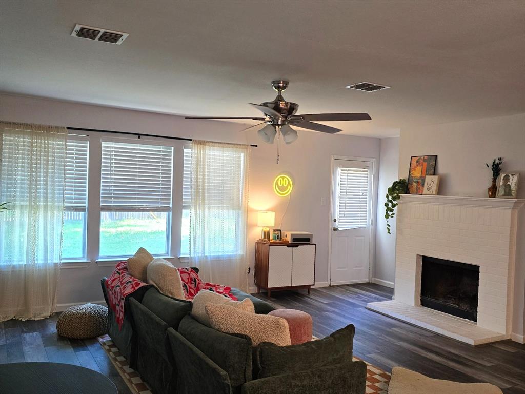 2805 High Pointe Boulevard