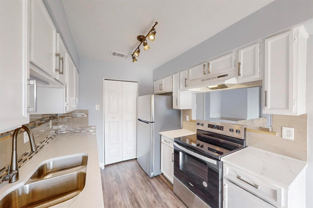 Ridgeline Townhome Condo - Residential