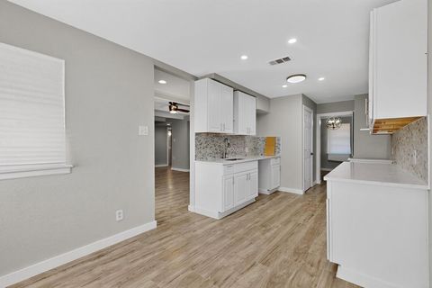 Tiny photo for 1120 Misty Glen Lane, Dallas, TX 75232 (MLS # 21093522)