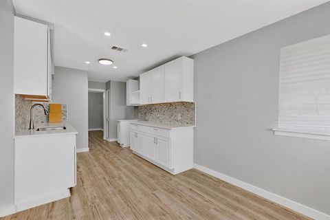 Tiny photo for 1120 Misty Glen Lane, Dallas, TX 75232 (MLS # 21093522)