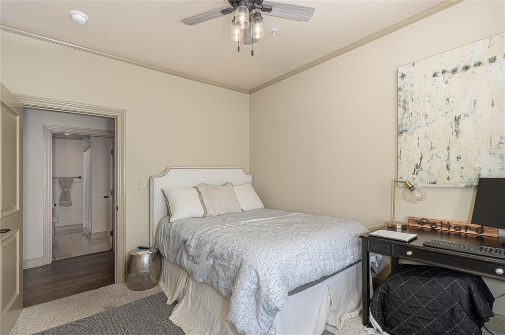 STRETFORD@CASCADES CONDOS - Residential