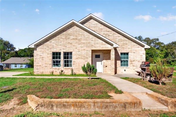 617 MULBERRY ST, WINNSBORO, TX 75494 - Image ce70c3de19c225c58f2f2d4bea4dc415/1745264437