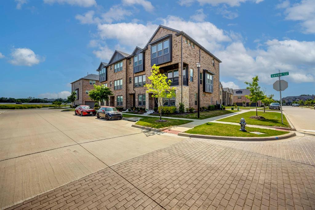 2734 Levee Lane