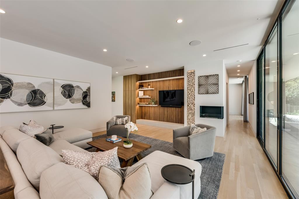 Midway Hills 06 03 Inst - Residential