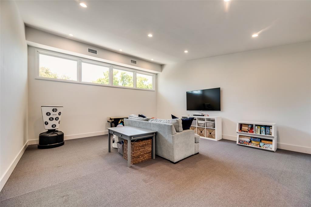 Midway Hills 06 03 Inst - Residential