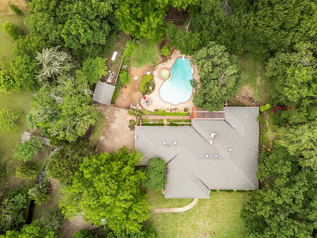 915 Cockrell Hill Road