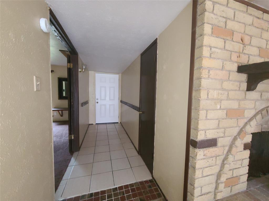 9001 Willowbrook Drive