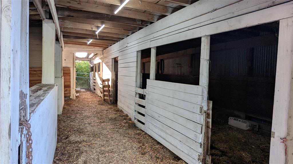 Abs A 0958 Hez Walters - Residential