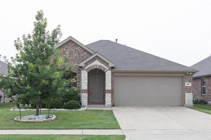 Photo 1 of 26 — 905 Silverbell Street, Princeton, TX 75407