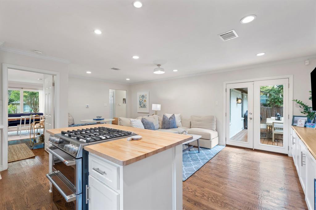 University Terrace Rev - Residential