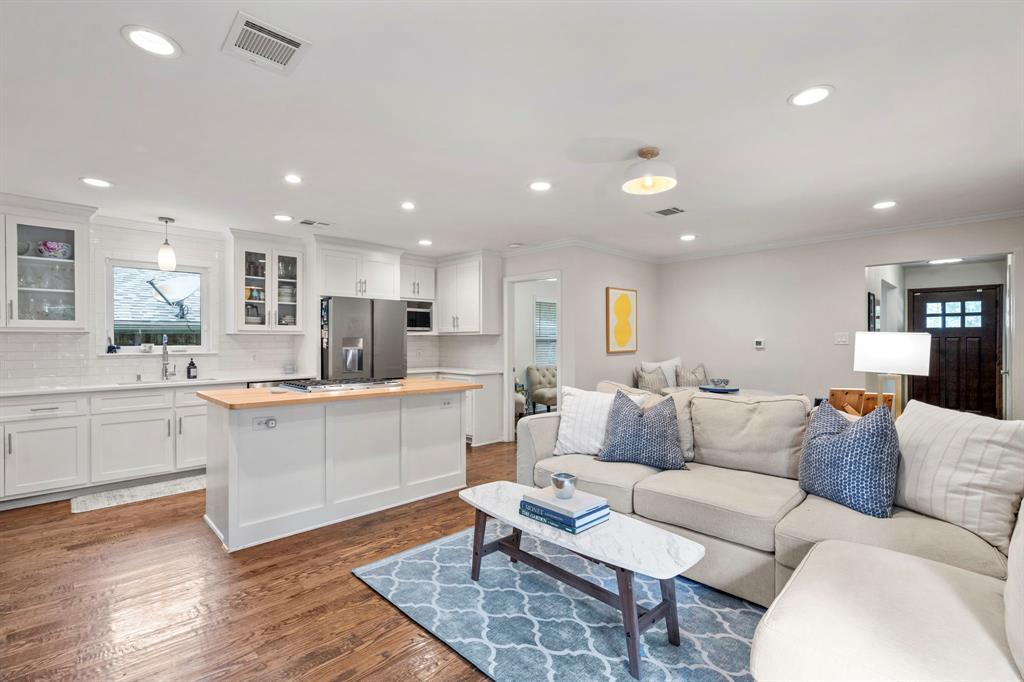 University Terrace Rev - Residential