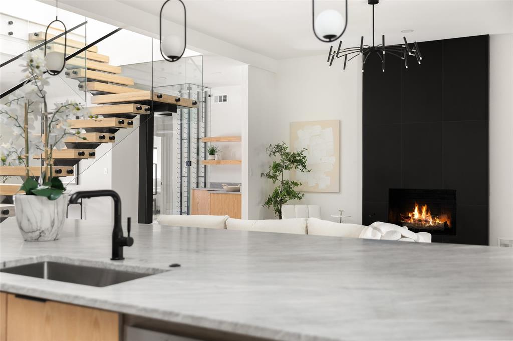 PEBBLE CREEK - Residential