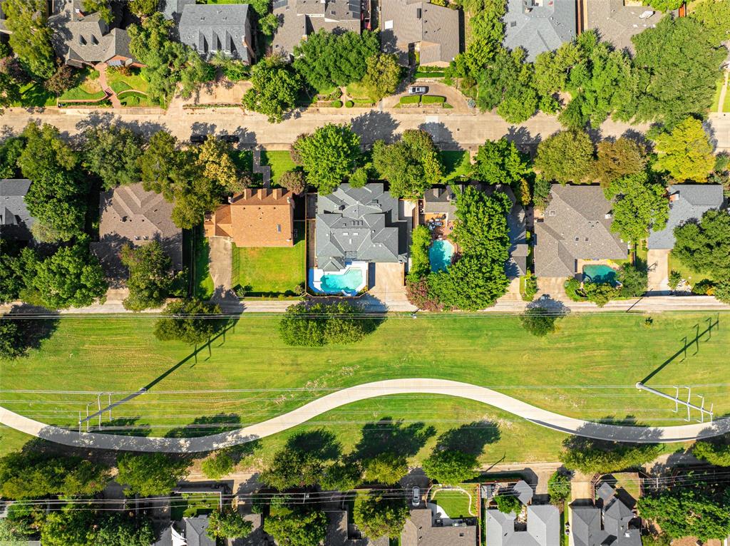 PEBBLE CREEK - Residential