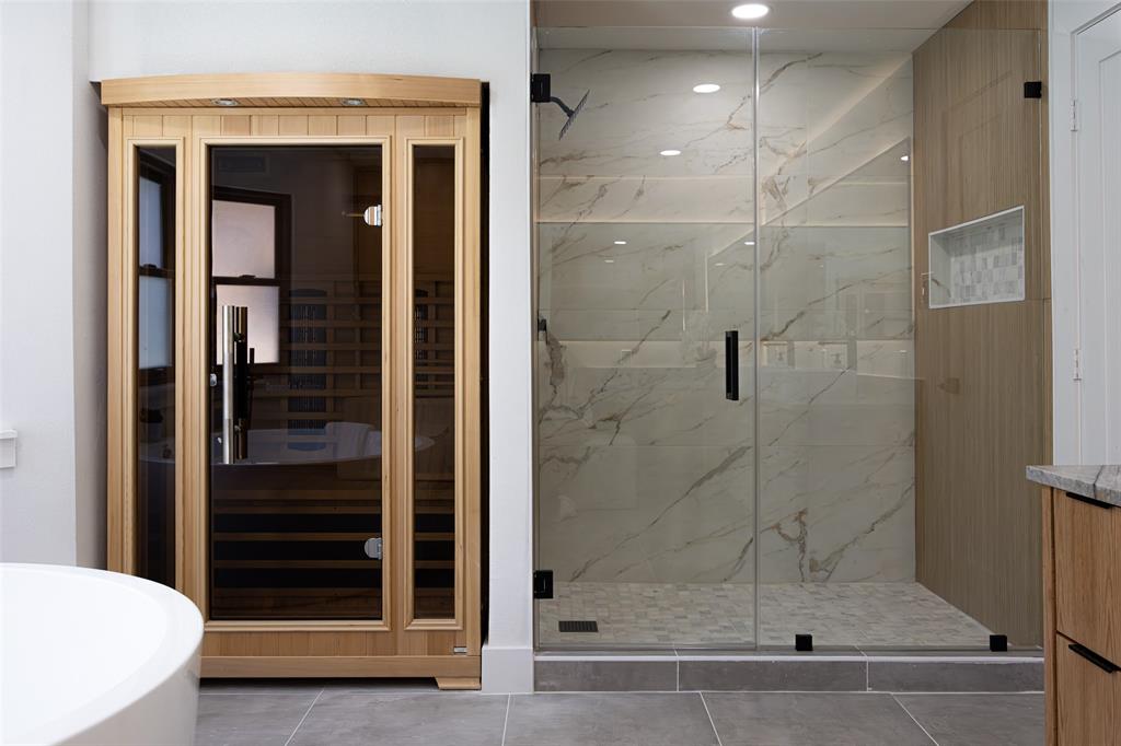 PEBBLE CREEK - Residential