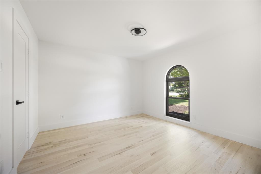 PEBBLE CREEK - Residential