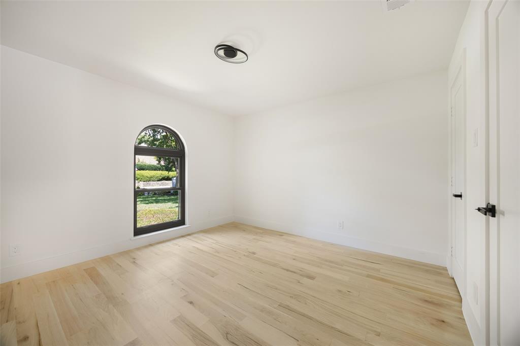 PEBBLE CREEK - Residential
