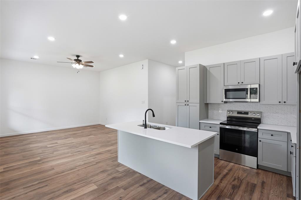 5423 Firewood Trail