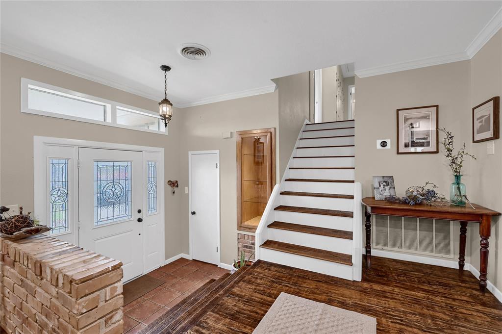 1208 Kiowa Drive W