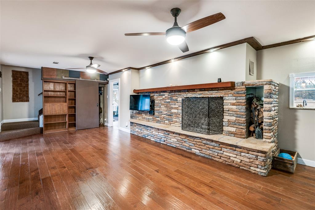 1803 E Hickory Hill Road