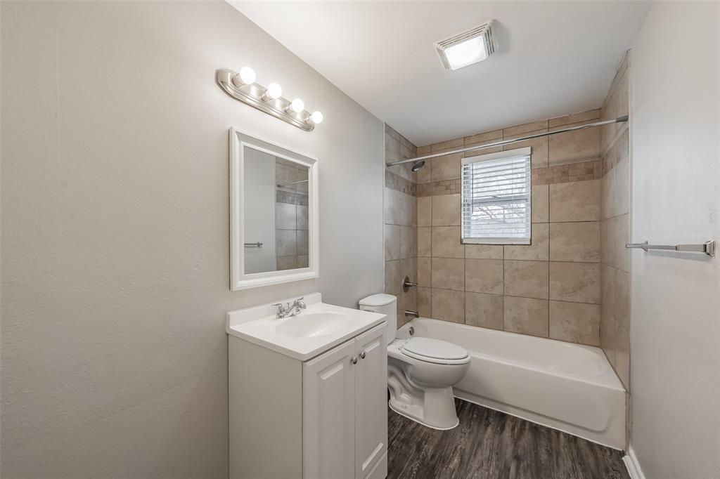 Carriage Hill Forest Hill - Residential