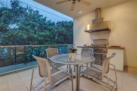 Tiny photo for 4428 N Versailles Avenue, Highland Park, TX 75205 (MLS # 21063053)