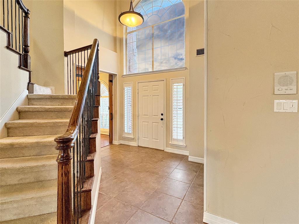 11612 Alexandria Drive