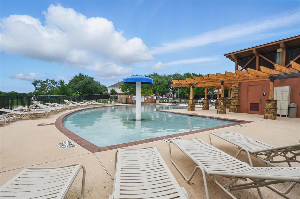 Fort Worth, Texas 76131, United States, 4 Bedrooms Bedrooms, ,2 BathroomsBathrooms,Residential,Pending,120347