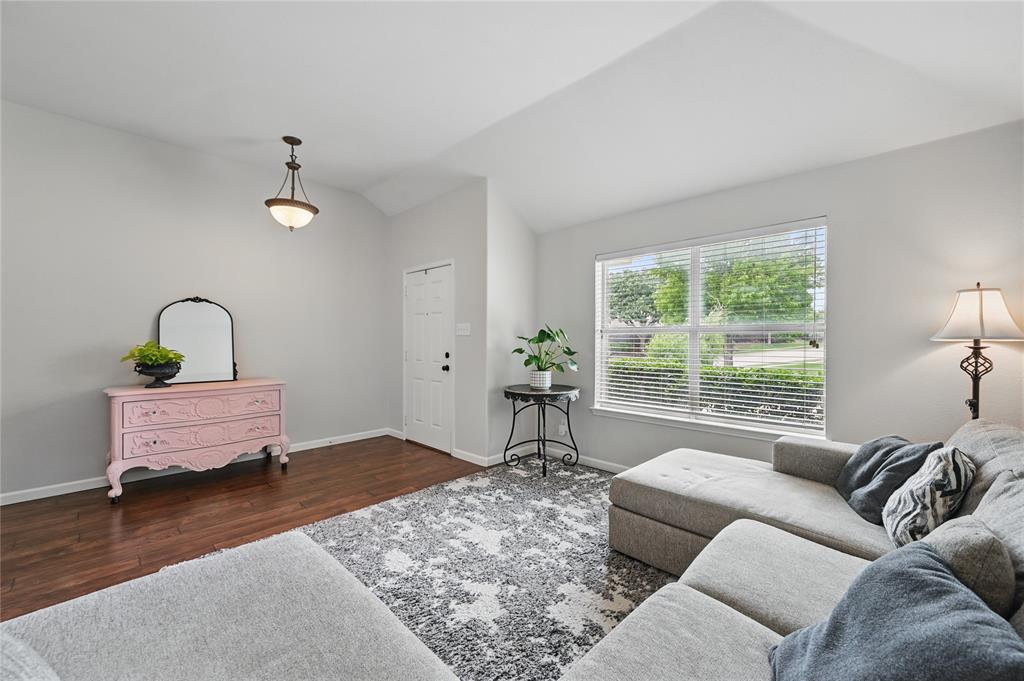 Fort Worth, Texas 76131, United States, 4 Bedrooms Bedrooms, ,2 BathroomsBathrooms,Residential,Pending,120347