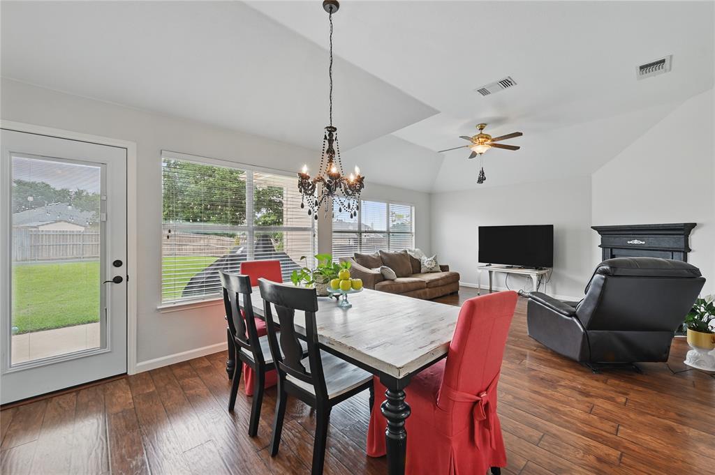 Fort Worth, Texas 76131, United States, 4 Bedrooms Bedrooms, ,2 BathroomsBathrooms,Residential,Pending,120347