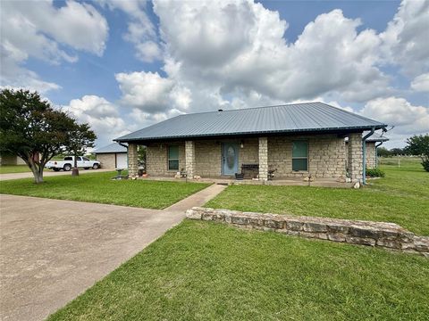 Photo of 302 Poplar Street, Hico, TX 76457 (MLS # 21179890)