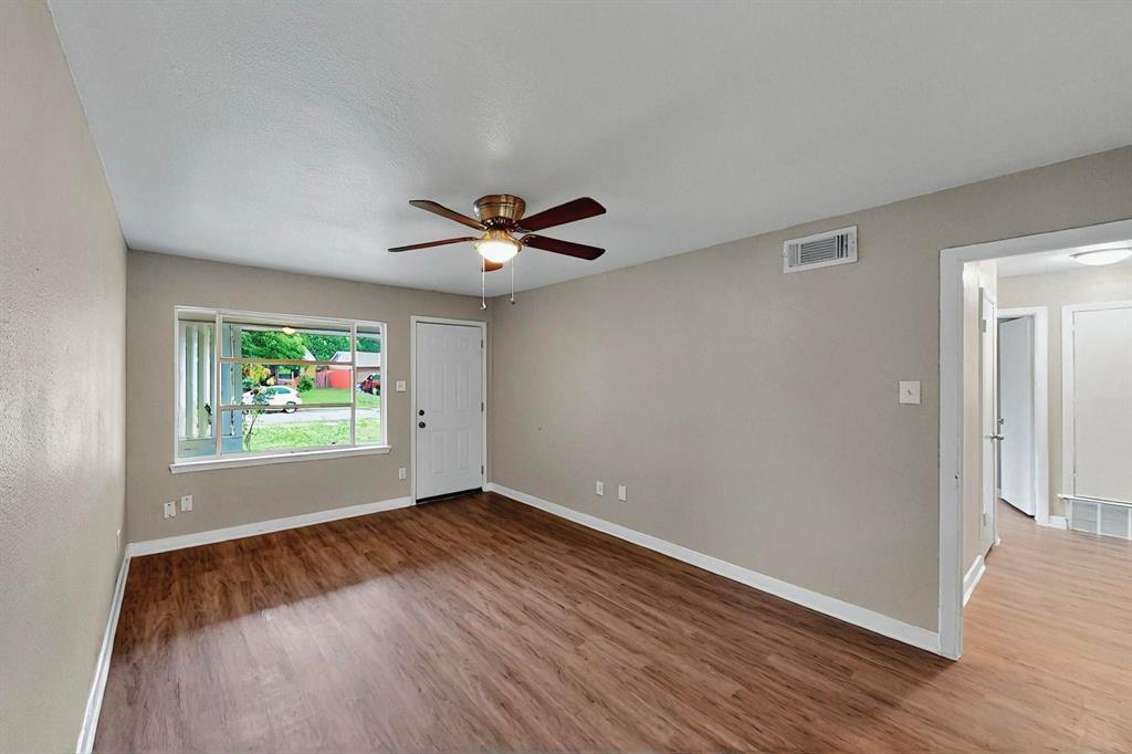 13439 Glenside Drive
