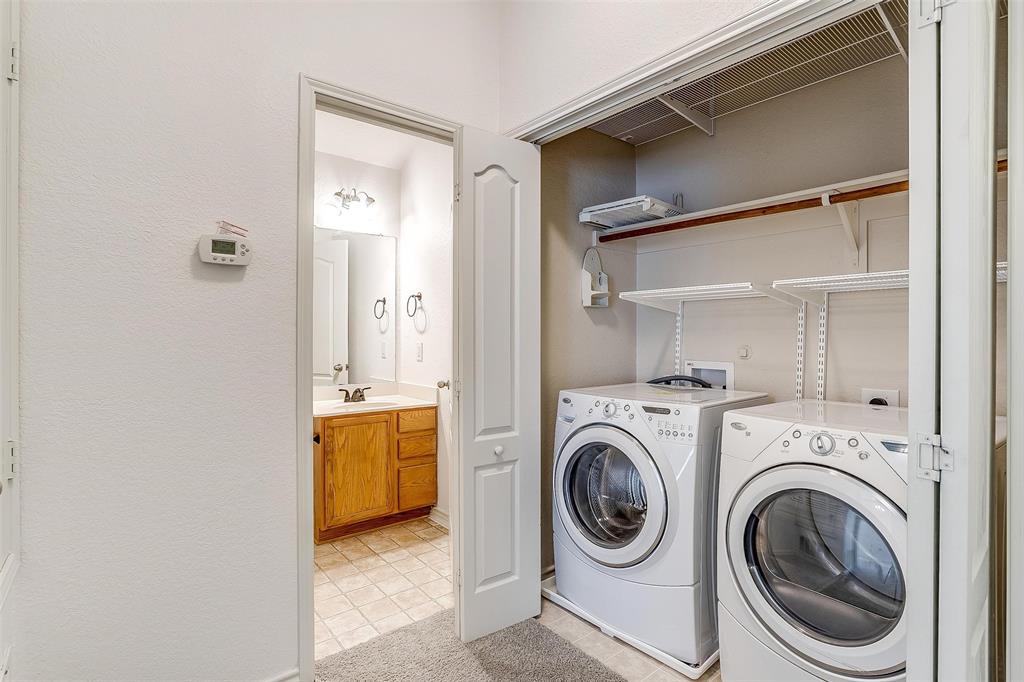 Oak Point Estates - Residential Lease