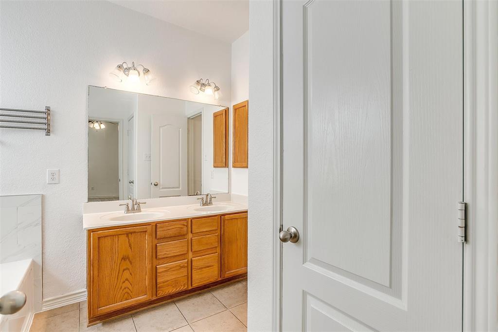 Oak Point Estates - Residential Lease