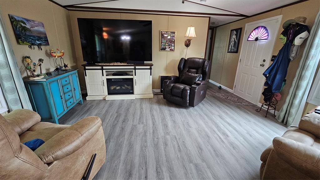 Comanche Harbor Sec E - Residential Income