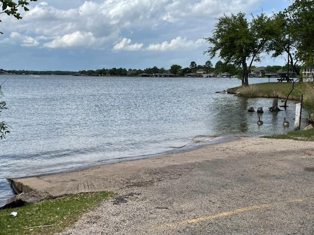 Comanche Harbor Sec E - Residential Income