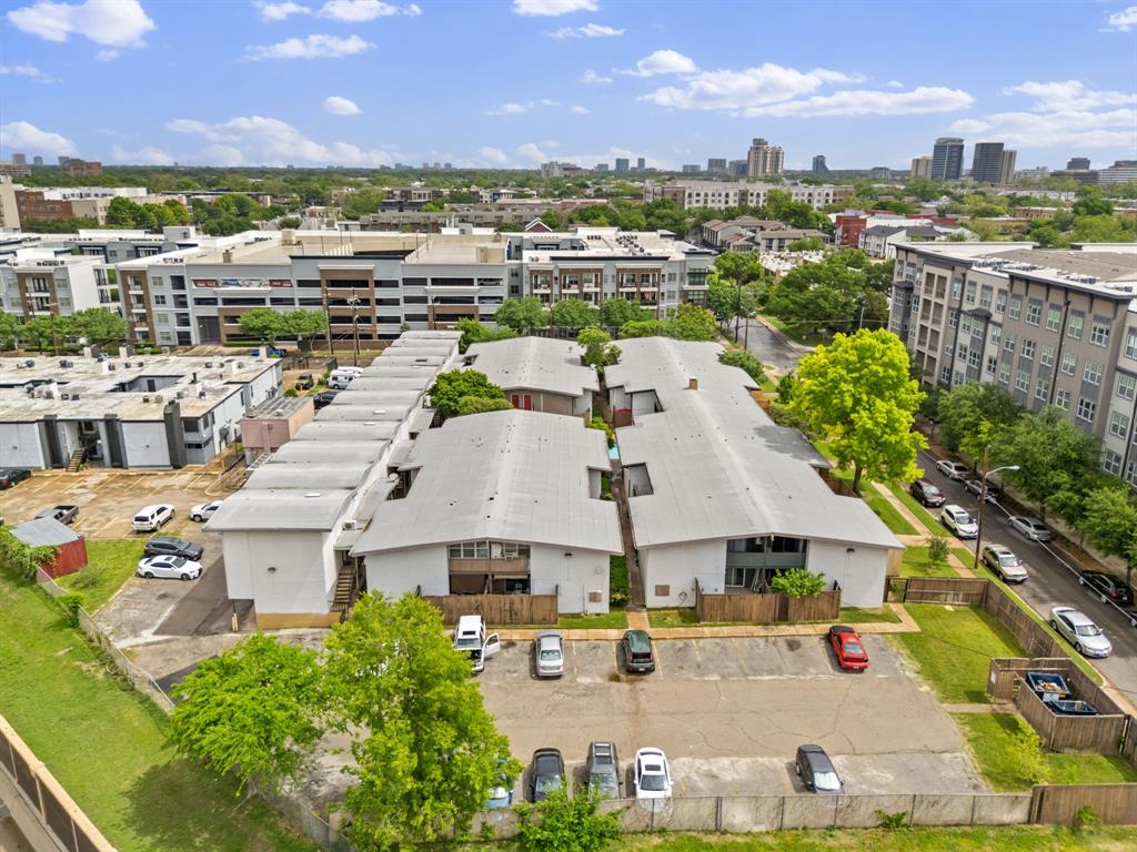 Plaza Condo - Residential