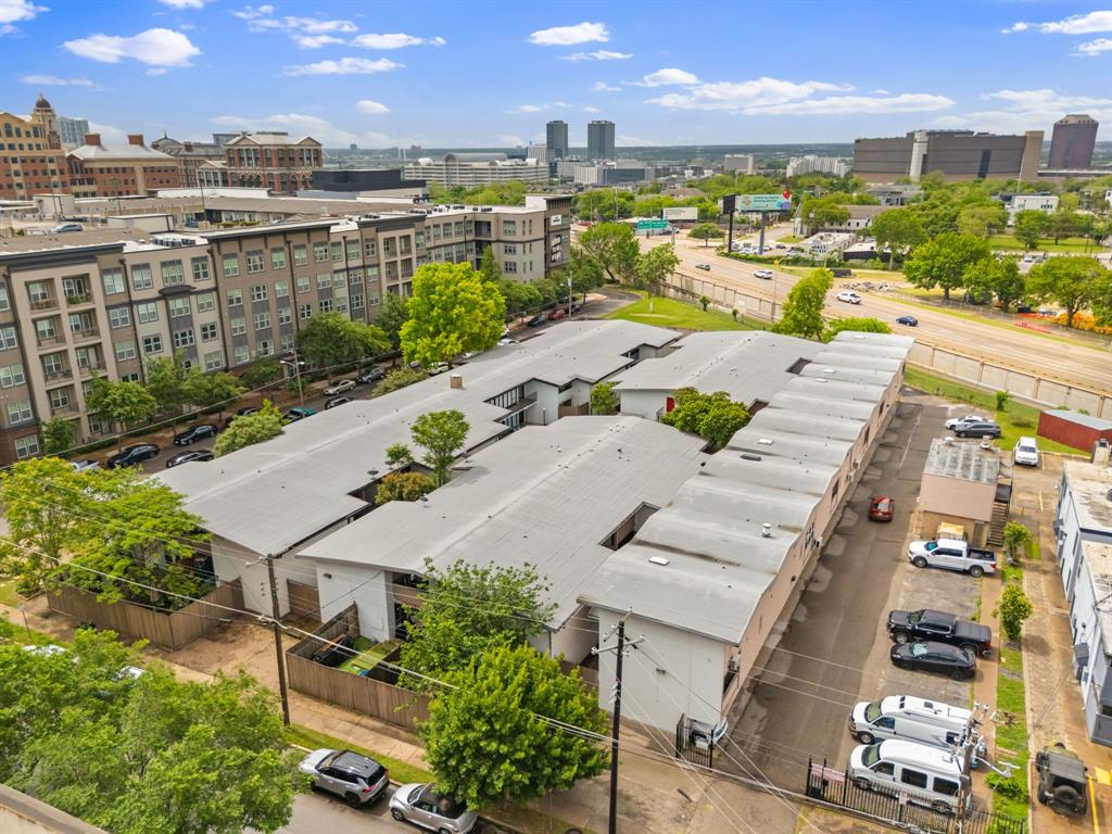 Plaza Condo - Residential