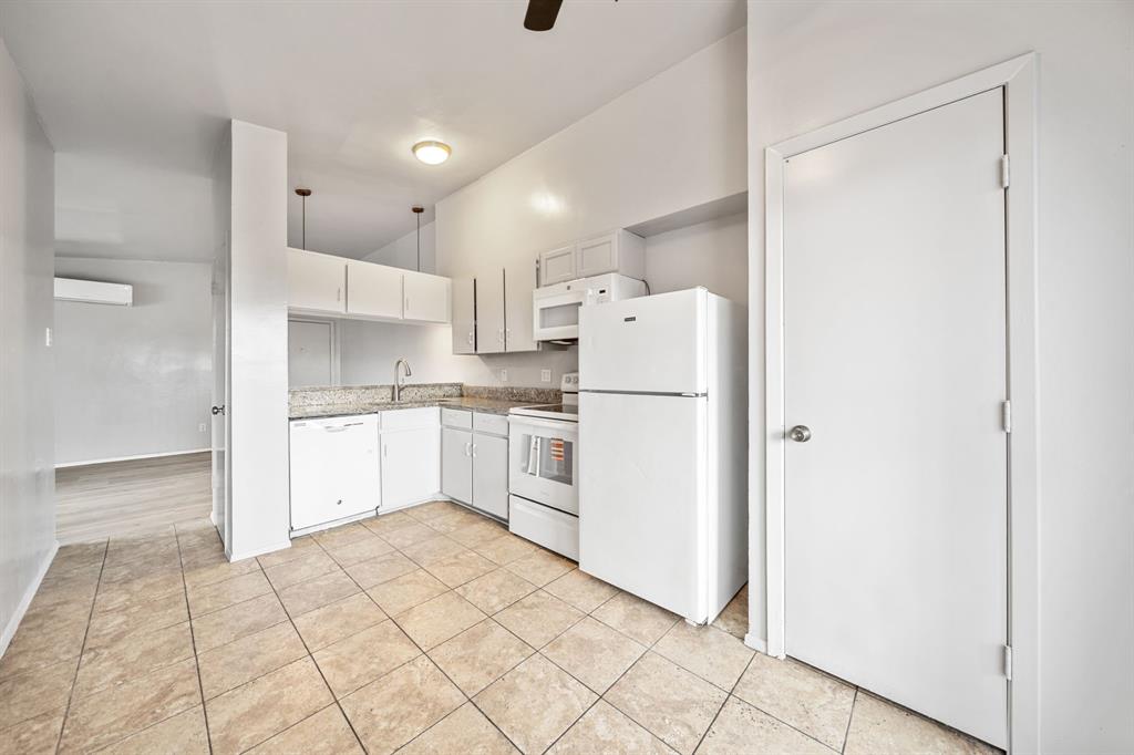 Plaza Condo - Residential
