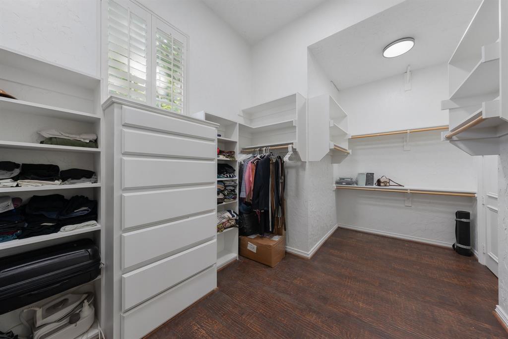 River Oaks Estates - Residential