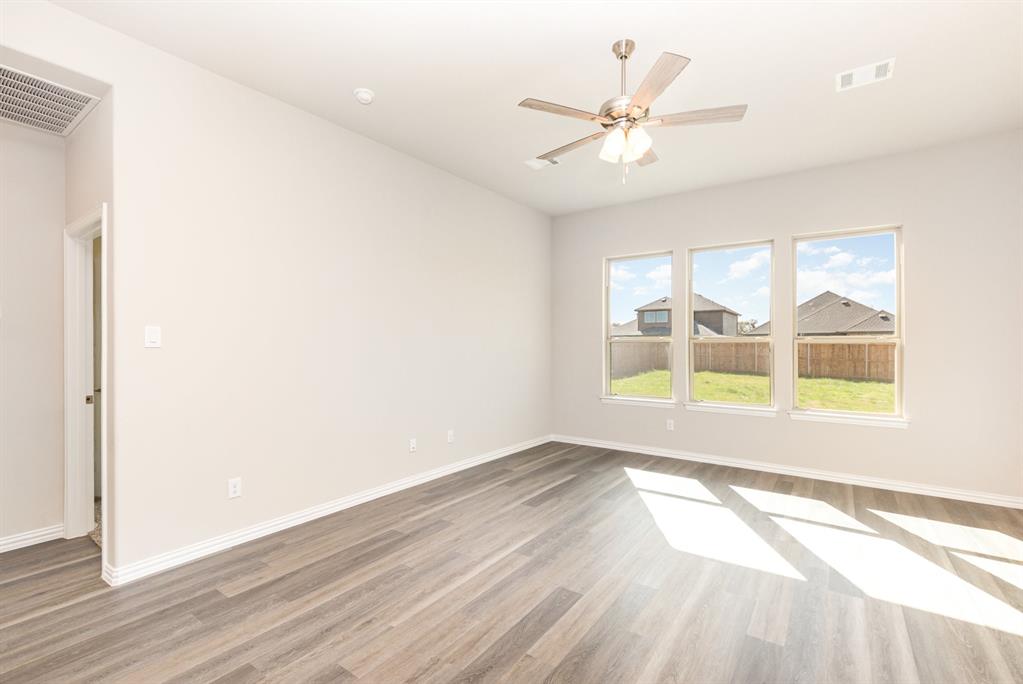 Courts of Bonnie Brae - Residential