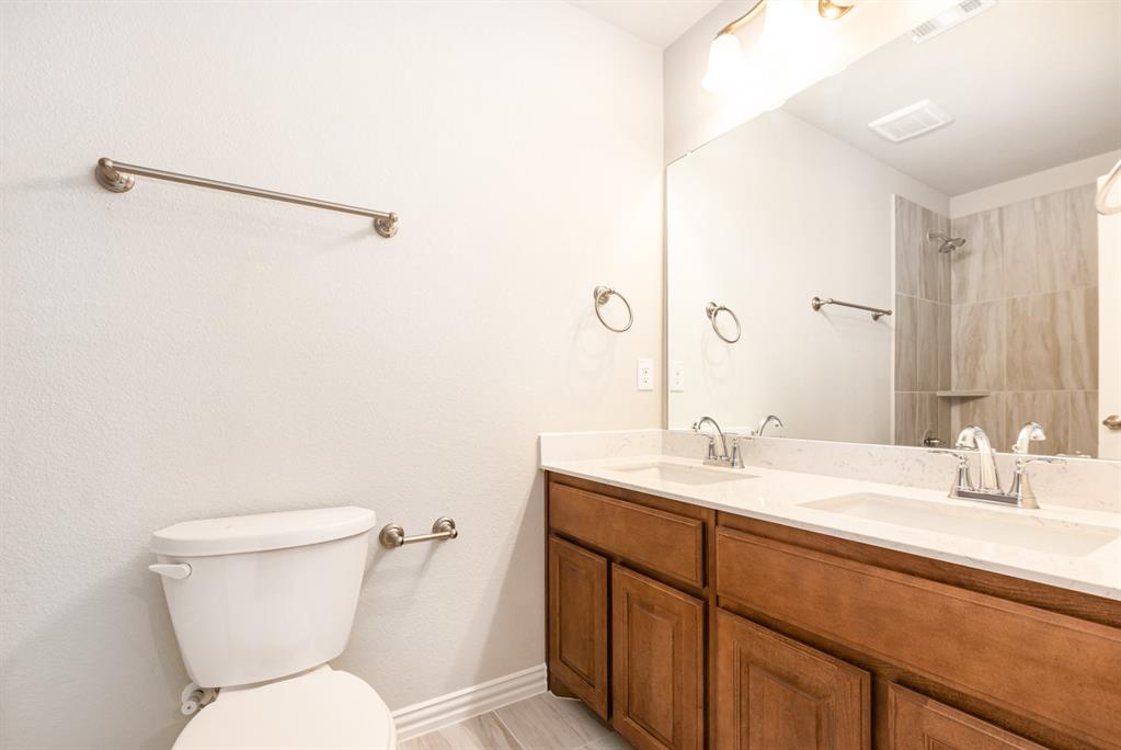 Courts of Bonnie Brae - Residential