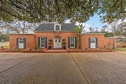 701 Fonville Drive Marlin TX 76661