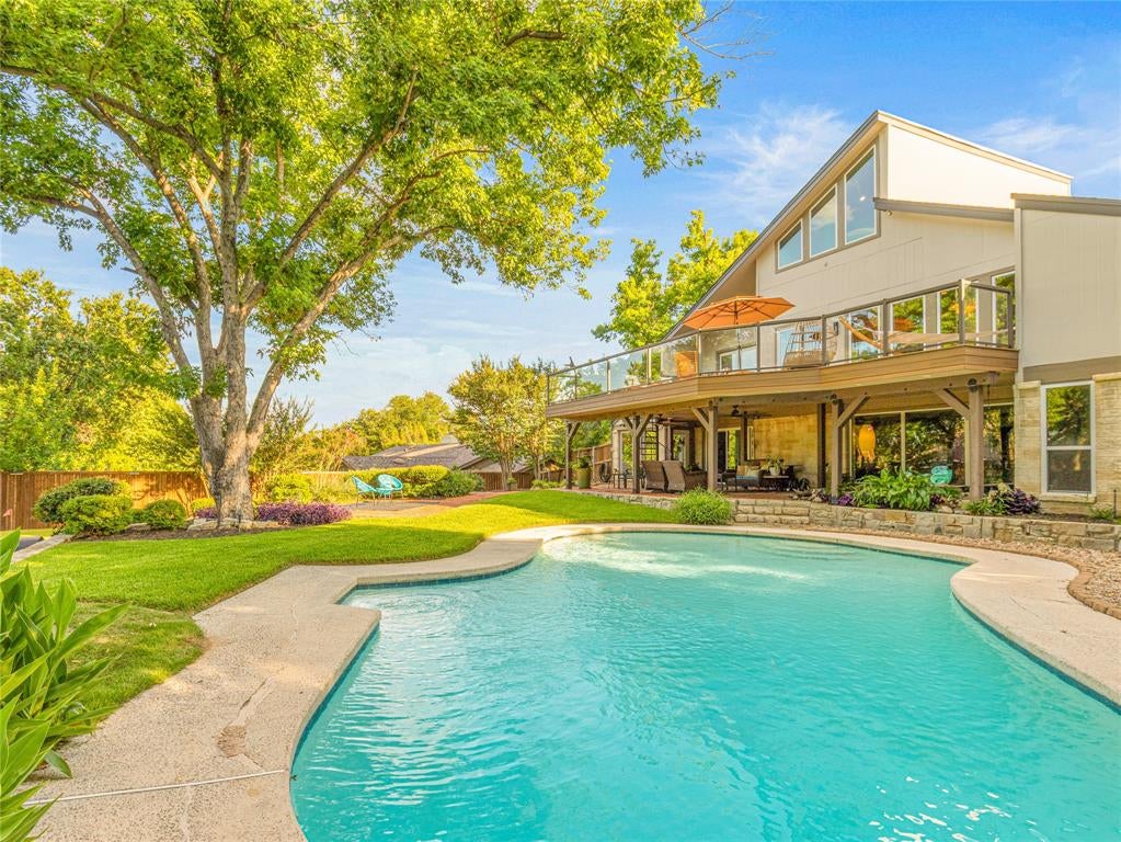 14 Windward Road